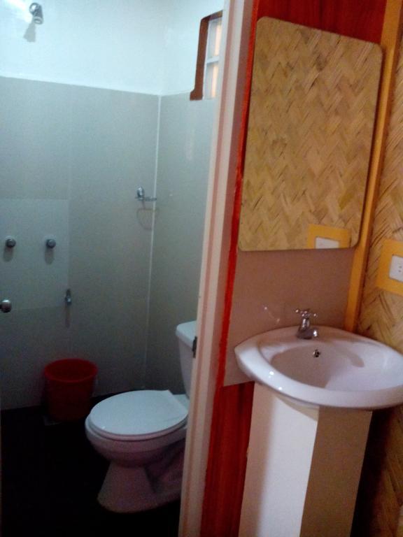Chariz Inn El Nido Bilik gambar